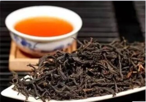 Подлинные и вкусные Чонцинские горячие и кислые лапши